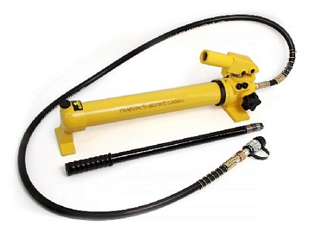 Насос ручной гидравлический 700 бар, 1,0 л, 3/8" Car-Tool CT-E1134 Насос ручной гидравлический 700 бар, 1,0 л, 3/8" Car-Tool CT-E1134