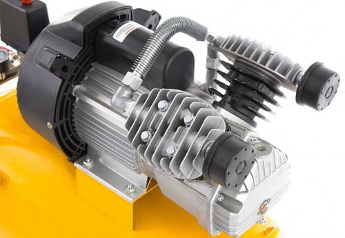 Компрессор масляный прямой привод 50 л, 2,2 кВт, 350 л/мин, 8 бар, 220 В Denzel Компрессор масляный прямой привод 50 л, 2,2 кВт, 350 л/мин, 8 бар, 220 В Denzel